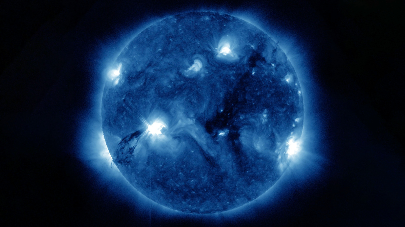 奇异物质是宇宙中最危险、最神秘的物质 - Wwtyrd.com