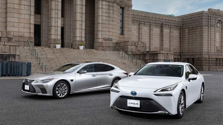 丰田在 2021 年雷克萨斯 LS 和 Mirai FCEV 上推出先进驱动自动驾驶辅助系统 - Wwtyrd.com